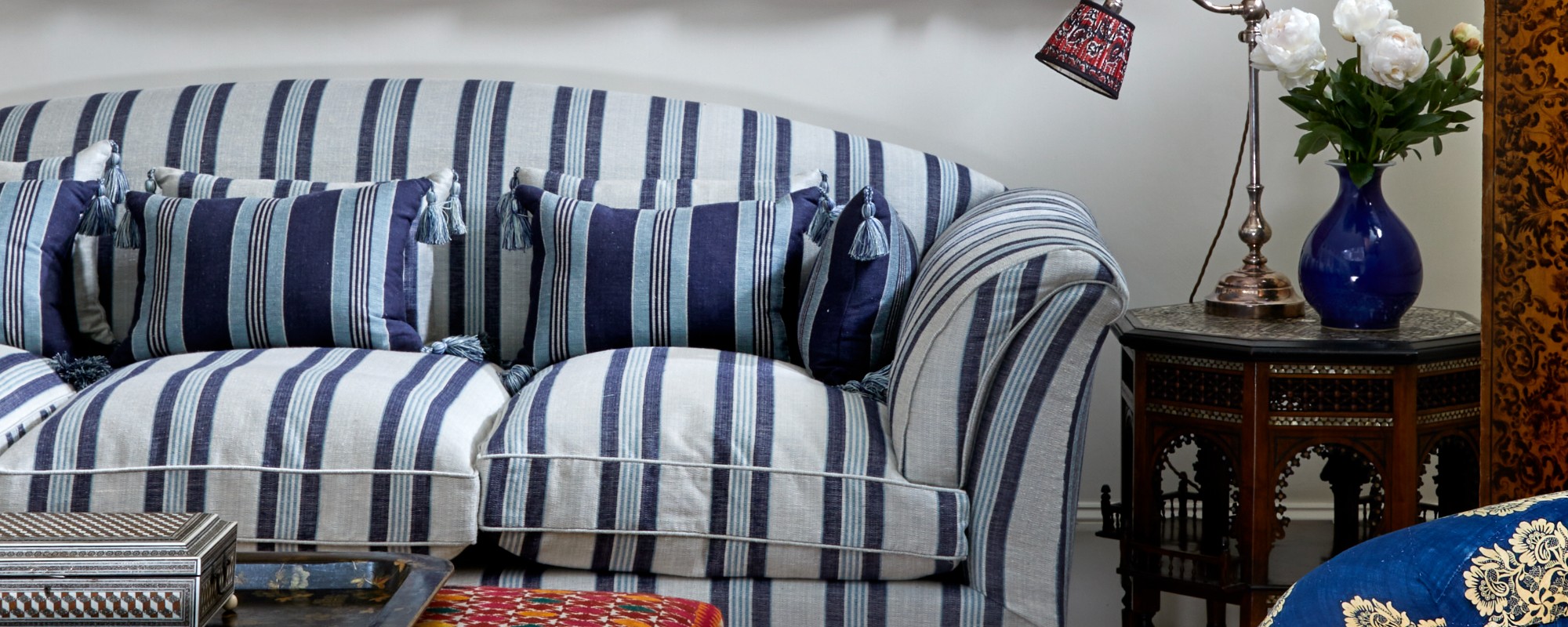 Sofas & Chairs