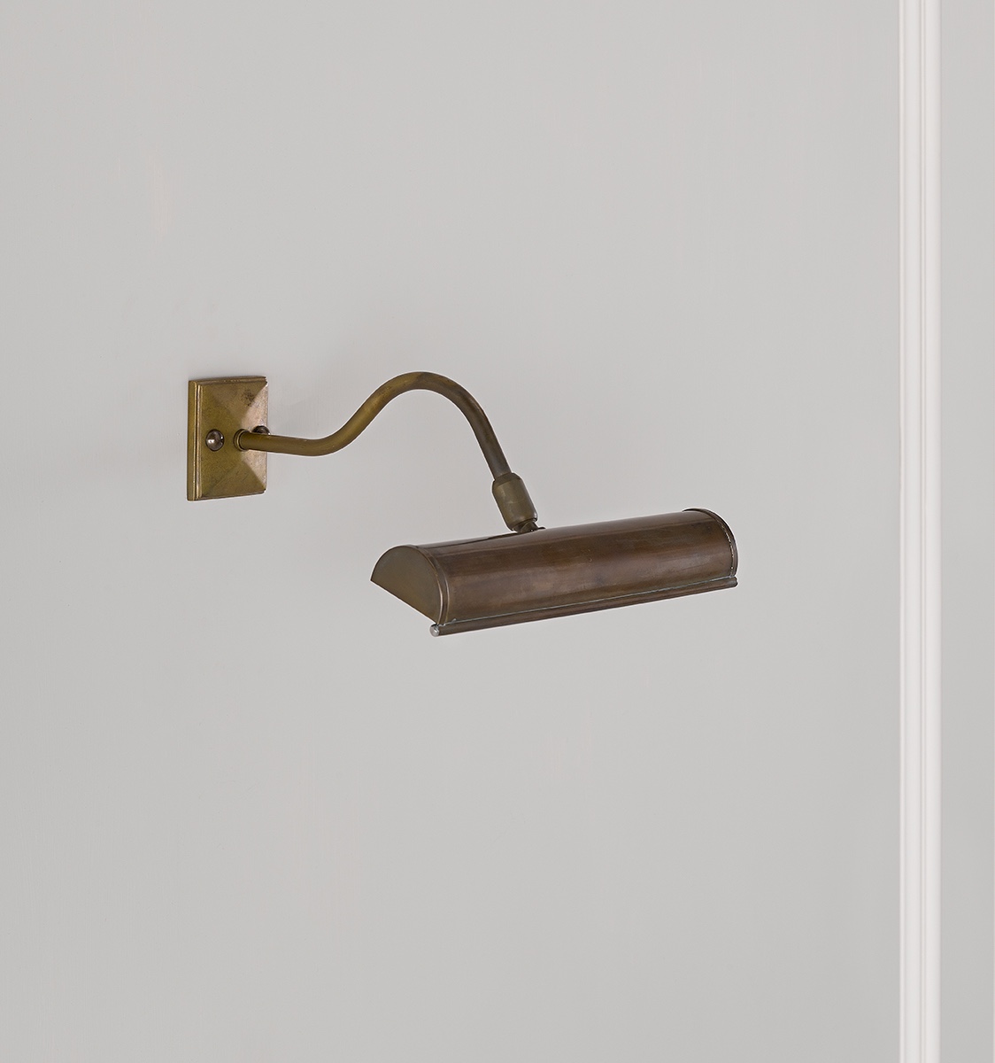 9" Picture Light Antique Brass Picture & Bookcase Lights Lighting