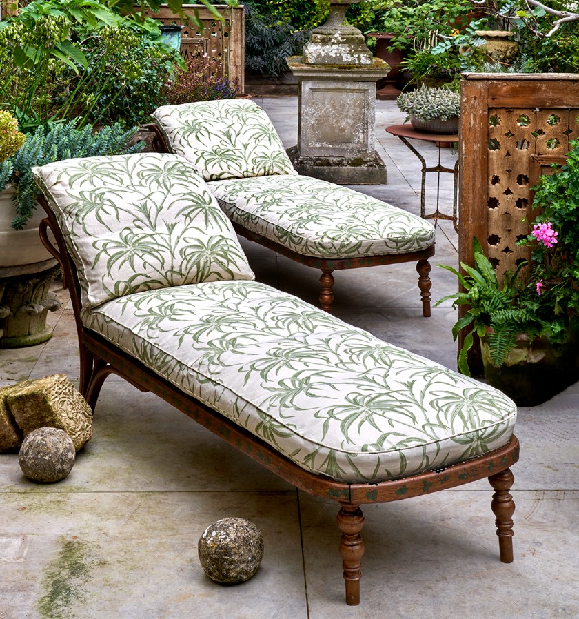 Pelouse on Linen Pelouse on Linen