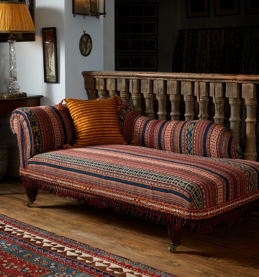 Enford Daybed with Reeded Legs Enford Daybed with Reeded Legs