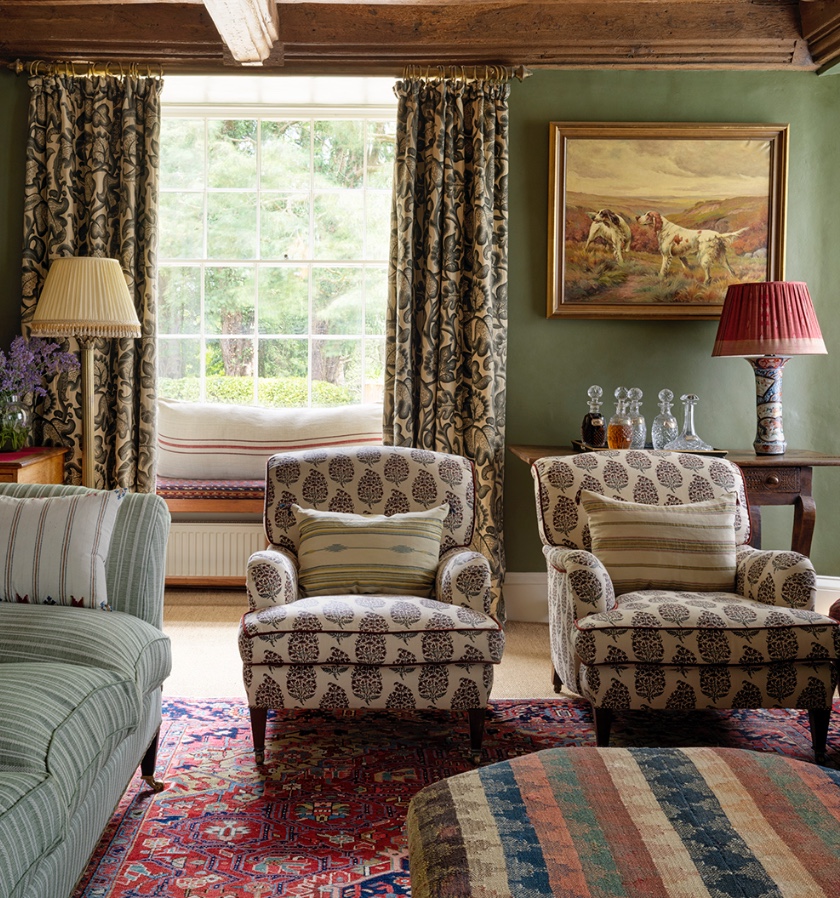 Indian Pear Red on Cream Indian Pear Red on Cream